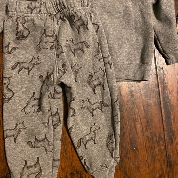 Toddler 18 Month Carter’s Outfit - Picture 11 of 11